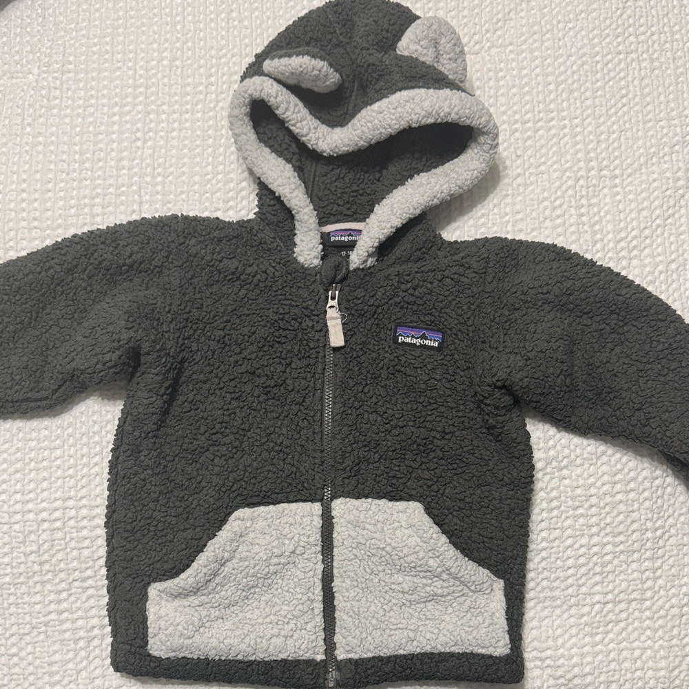 Patagonia Charcoal and Cream Sherpa Fleece Jacket